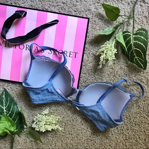 Victoria’s Secret Basic Lace Demi Bra - Picture 2 of 4